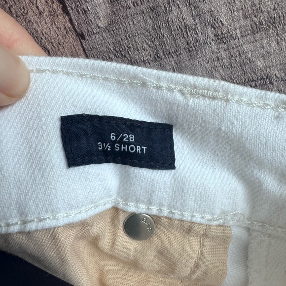 Gap High Rise Button Fly Stretch Shorts Sz 6 NWT - Picture 6 of 8